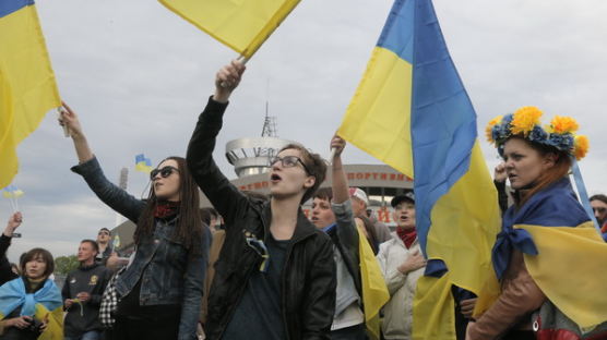[사진] 도네츠크서 친우크라이나-친러시아 세력 충돌