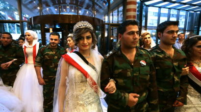 [사진] 시리아 정부군들의 합동결혼식