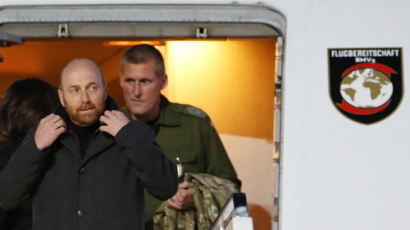[사진] 친러 민병대 억류됐던 OSCE 단원 전원 석방