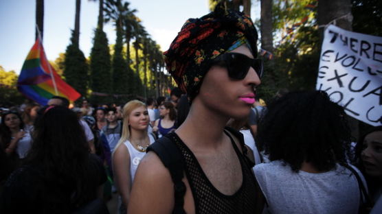 [사진] '키프로스 최초' 동성애 지지 행진에 …