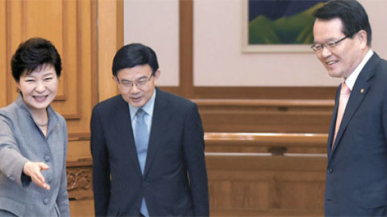 박 대통령 "총리에 국가개혁 적임자 찾고 있다"