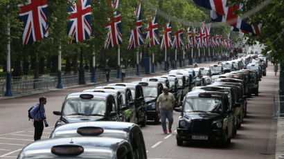 [사진] 스마트폰 앱 '우버' 반대, 英 런던 택시 파업