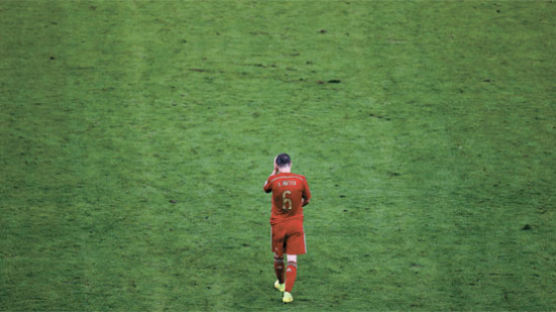 [브라질 월드컵] 왕의 몰락 … 디펜딩 챔프 스페인 1호 탈락