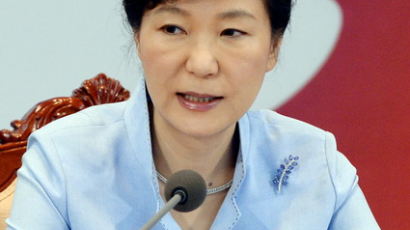박근혜 대통령,윤일병 사망사건 관련 "일벌백계로 책임물어야"