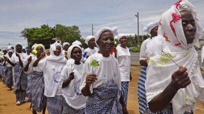 [사진] 라이베리아, 에볼라 바이러스 치료제 지맵 제공 받아