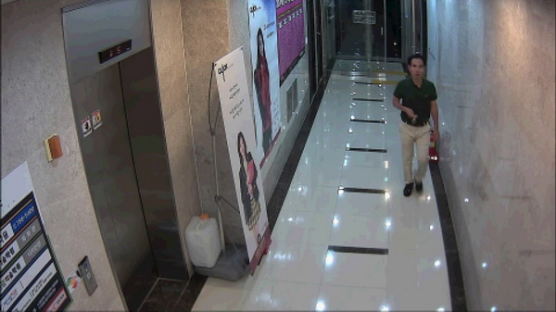 (단독)제주지검장 음란 혐의 관련, 2시간 전 CCTV 화면 입수