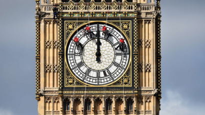 [사진] 런던 명물 시계탑 ‘빅벤’ 청소하는 날