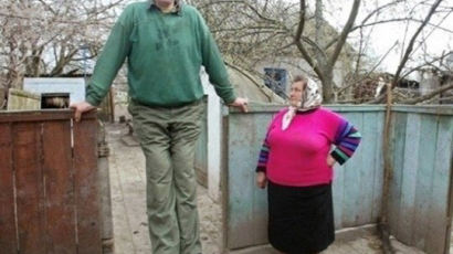 세계 최장신 남성, 키가 무려 2m 60cm…기네스북 측정 거부하다가