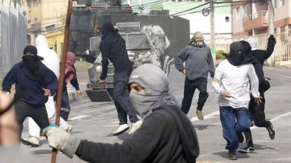 [사진] 마스크 쓰고… 거리로 나온 학생들