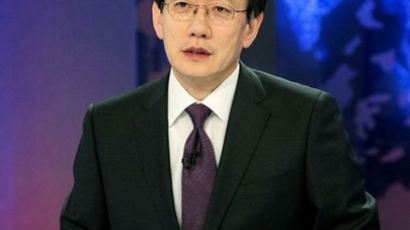 손석희, 10년째 '가장 영향력 있는 언론인'… JTBC 신뢰도 1위