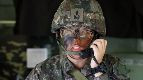 [사진] 육군 최초 여군 포병장교