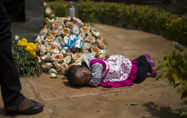 [사진] 케냐 쇼핑몰 테러 1주년 … ‘잊지 못해’