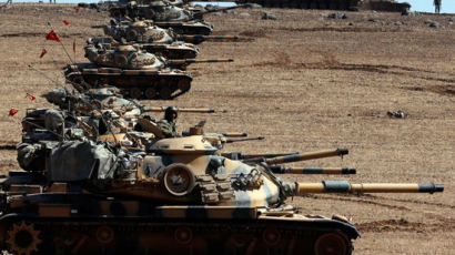 [사진] “IS 진격 저지” 터키군 탱크 집결