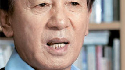 '당론 거부자' 낙인에 2003년 정계은퇴, 김홍신이 말하는 한국 정치