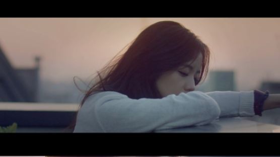 YG 걸그룹 김지수, 에픽하이 뮤비 출연해…'청순미 폭발'