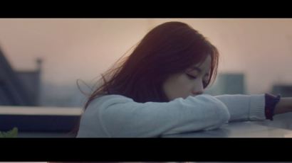 ‘에픽하이 MV’ YG 걸그룹 김지수, 손나은+탕웨이 닮은꼴 화제 