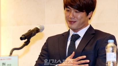 SK 김광현, MLB 도전 공식화 자리서 깜짝 결혼발표…"아내와 함께 미국行"