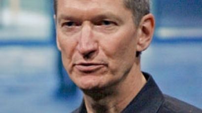 애플 CEO 팀 쿡, 동성애자 공식 인정 "신이 준 선물" 커밍아웃한 이유는?
