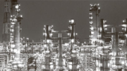 [J Report] 석유화학산업 계속 불 밝히려면 … 도레이+유니클로 협업에 답있다