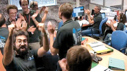 로제타호 탐사로봇 사상 첫 혜성 착륙 성공