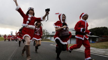 [사진] 일본에서도 ‘산타 런’ 자선 달리기 행사