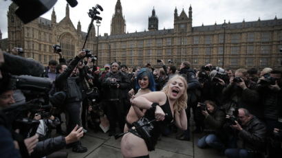 [사진] 영국 런던, 새로운 포르노 검열 법안 반대 시위 