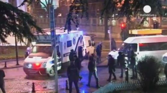 터키 이스탄불 자살 폭탄테러로 2명 사망, 1명 부상