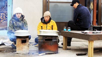 '삼시세끼' 장근석 "내 얼굴 못생겨진 건…" 나PD에 앙탈?