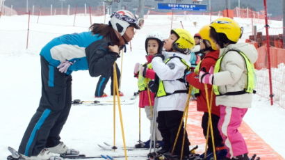 웰리힐리 스노우파크, 겨울방학 스키강습 및 스키대회 개최