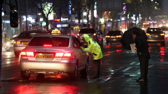 택시 승차거부 삼진아웃 도입, '운송업체도 처벌'