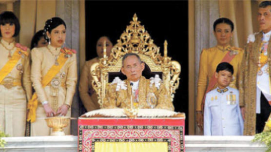 [똑똑한 금요일] 세계에서 가장 부유한 태국 왕실