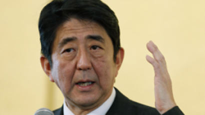 일본인들 "아베담화에 '침략' '사죄' 표현 들어가야"