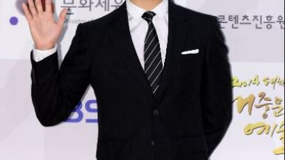'프로듀사' 김수현 출연 긍정적 검토, 역대급 출연진 살펴보니