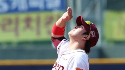 박병호 만루홈런…"넥센의 2015년 공식 경기 첫 홈런" 4년 연속 홈런왕의 위엄