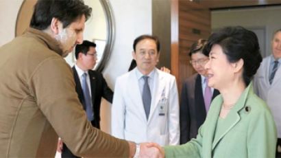 [사진] 귀국하자마자 리퍼트 찾은 박 대통령