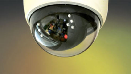 [논쟁] 어린이집 CCTV 설치 의무화 법제화해야 하나?