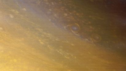 토성 위성 온천 최초 발견…생명체 존재 가능성↑, 심지어 "알칼리성 온천"