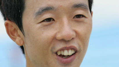 육상 경보 간판 김현섭, 1년 만에 20km 한국 신기록