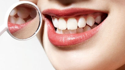 치아 건강에 해로운 습관…건강에는 좋은데 이에는 쥐약? 뭐길래