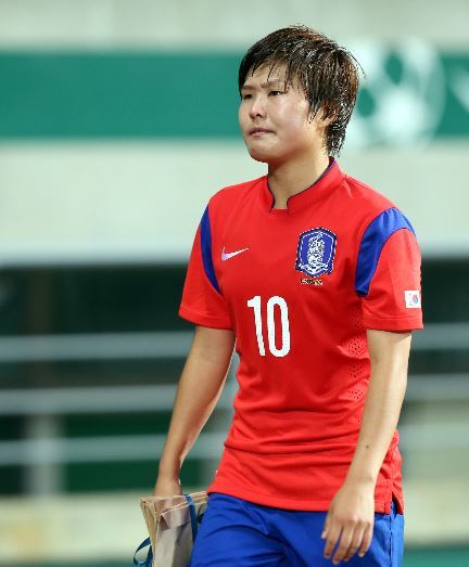 한국 러시아 여자축구 친선전, 1-0 승리 속 지소연 '만점 활약' | 중앙일보
