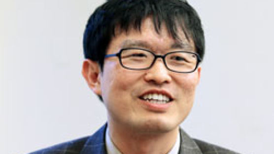1급 시각장애 이기고 재판연구원 된 김동현씨