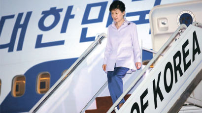 한숨 돌린 박 대통령 … "민심은 여권에 면죄부 준 것 아니다"