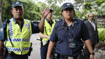 한민구 장관 싱가포르 숙소 코앞에서 총격사건