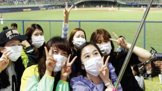 메르스 공포 '마스크 쓴 한국'…남가주 한인들도 술렁인다 