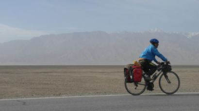 5년 전엔 무료한 퇴직자, 지금은 자전거 세계여행가