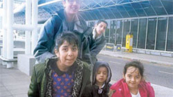 영국 세 자매, 자녀 9명과 시리아행