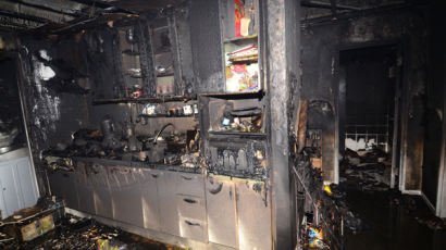 수원 매탄동 아파트 화재 1명 사망 2명 화상