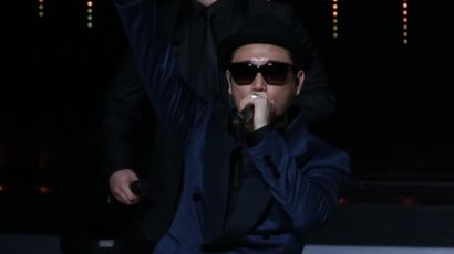 리쌍 신곡 '주마등', 몽환적인 가사+환상 래핑…女보컬 미우는 누구?