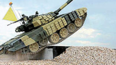 탱크 묘기 겨루는 ‘전쟁 올림픽’