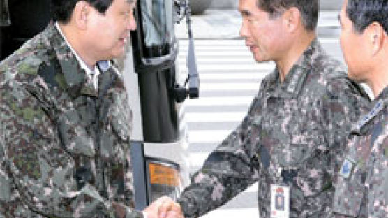 김무성 “북 서신, 남남 갈등 의도” 문재인 “고위급 접촉 제의를”